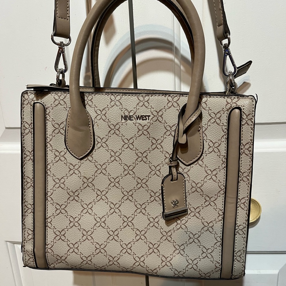 NINE WEST WOMENS SATCHEL LOGO DESIGN TOTE-PURSE-REMOVABLE CROSSBODY STRAP